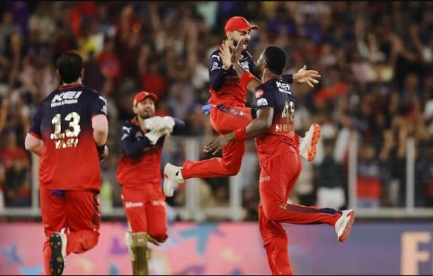 RCB